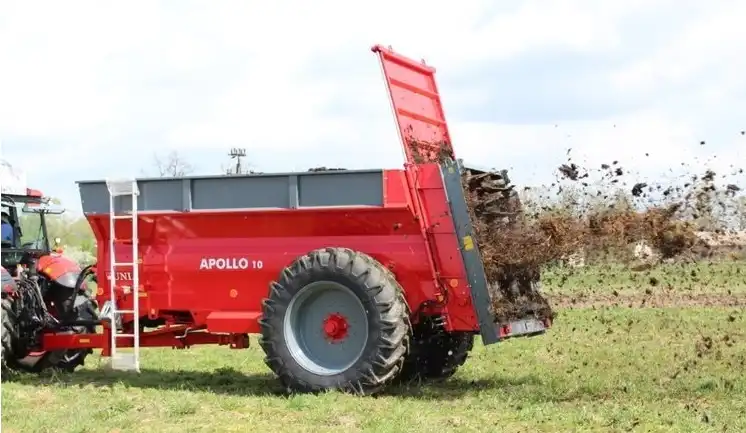 Rozrzutnik obornika Unia APOLLO 10